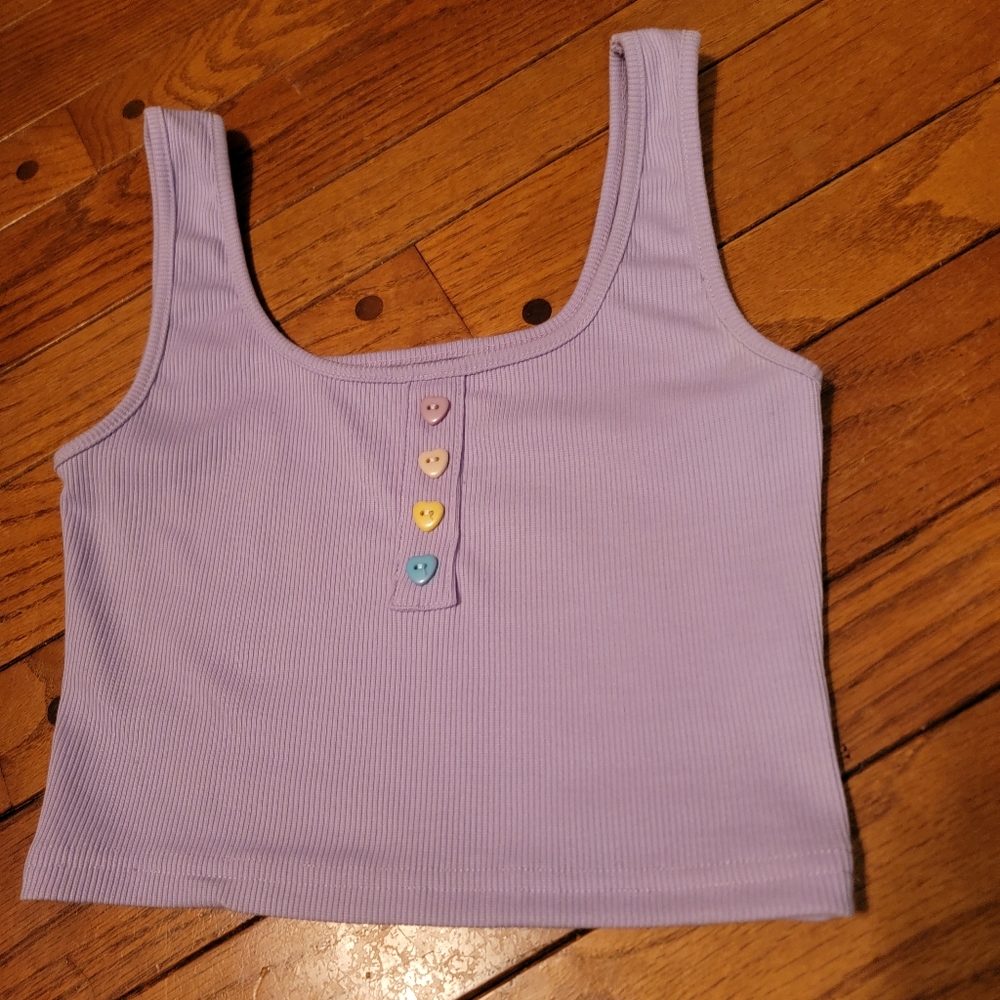 Pastel heart button ribbed crop tank
